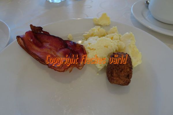 2018-09-19-07-15-22B32935FD-C9E7-ADDF-CFBD-0C70C40B479F.jpg