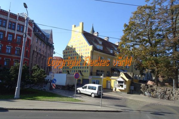 2018-09-19-10-39-420B78BF41-4744-0E5E-ED0D-CDD266D9F7E6.jpg