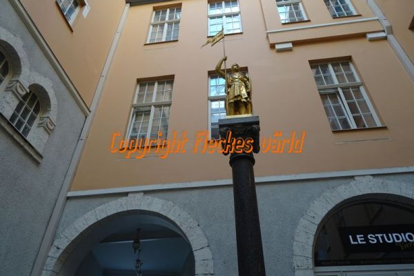 2018-09-19-12-01-25BF6B4632-EDB8-AAE0-C51D-92DF9D1CB98E.jpg
